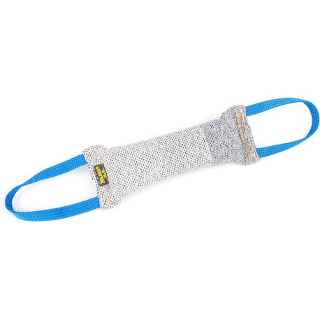 Julius-K9 riidest patukas kahe sangaga